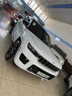 جیپ گراند شیرۆکی